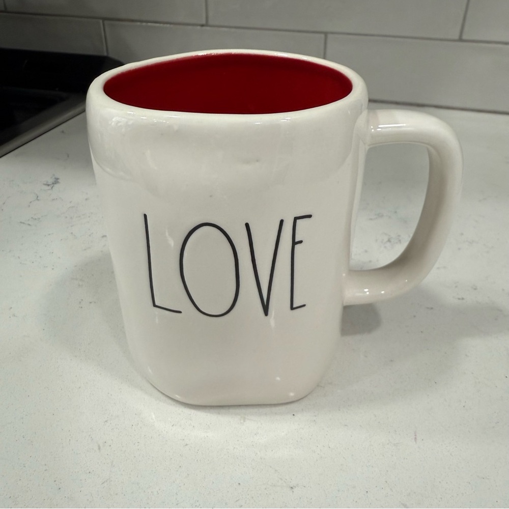Rae Dunn 'Love' Mug
